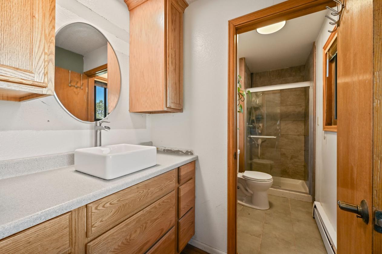 Boarding Facility - 40 stalls - 80 AC - 2 Homes - photo 20