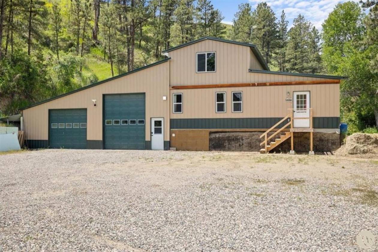 Horse Property for sale.