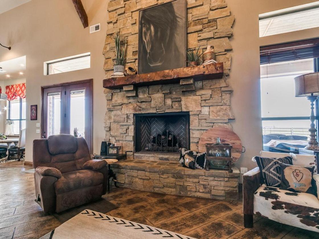 -Indoor Arena and More in Piedmont, OK - photo 4