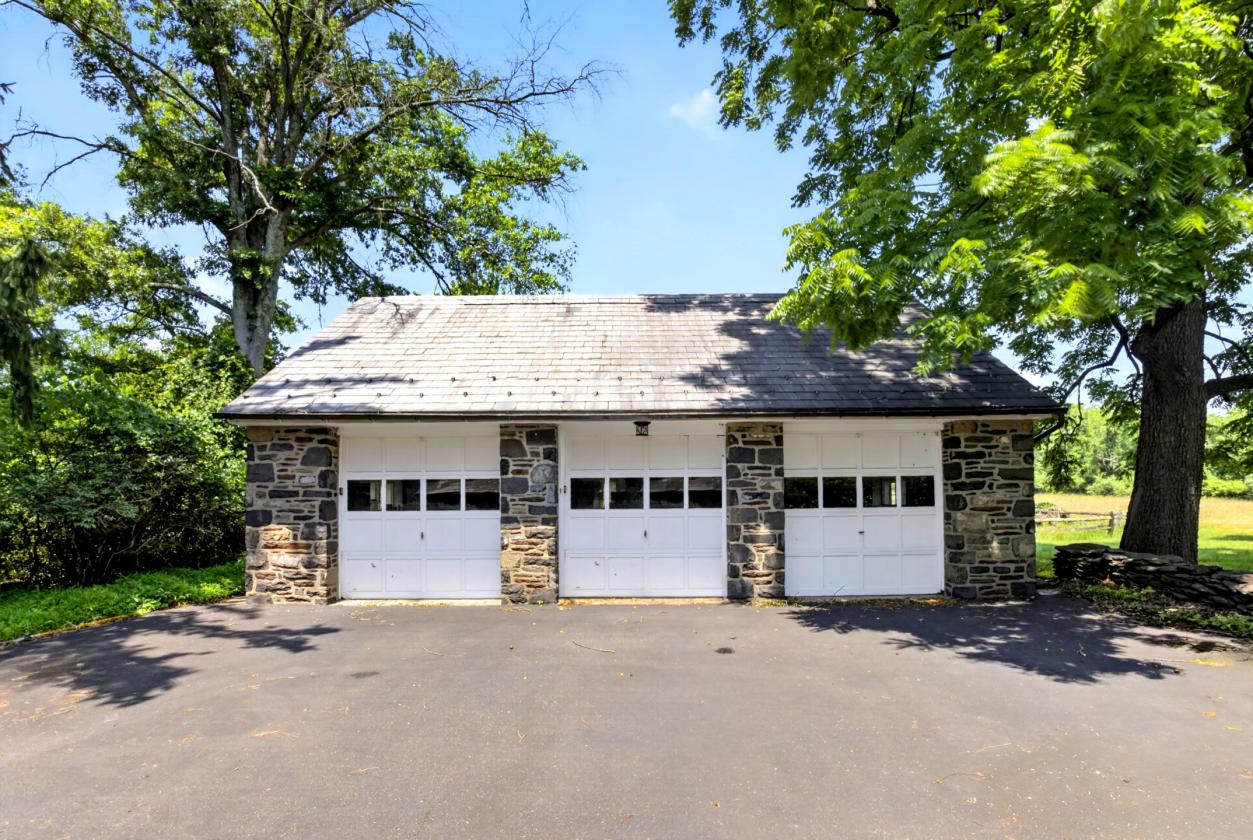 Rare Slice of Americana on 33 Acres - photo 14