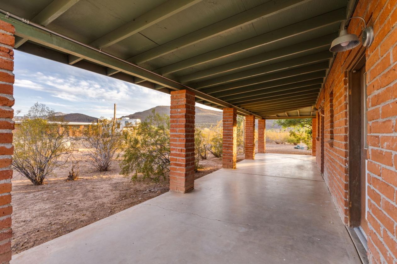 One-Of-A-Kind Tucson Area Ranch - photo 19