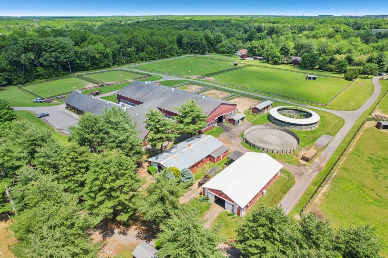 Equestrian Farm w/ 2 Homes & Caretaker Quarters - photo 13