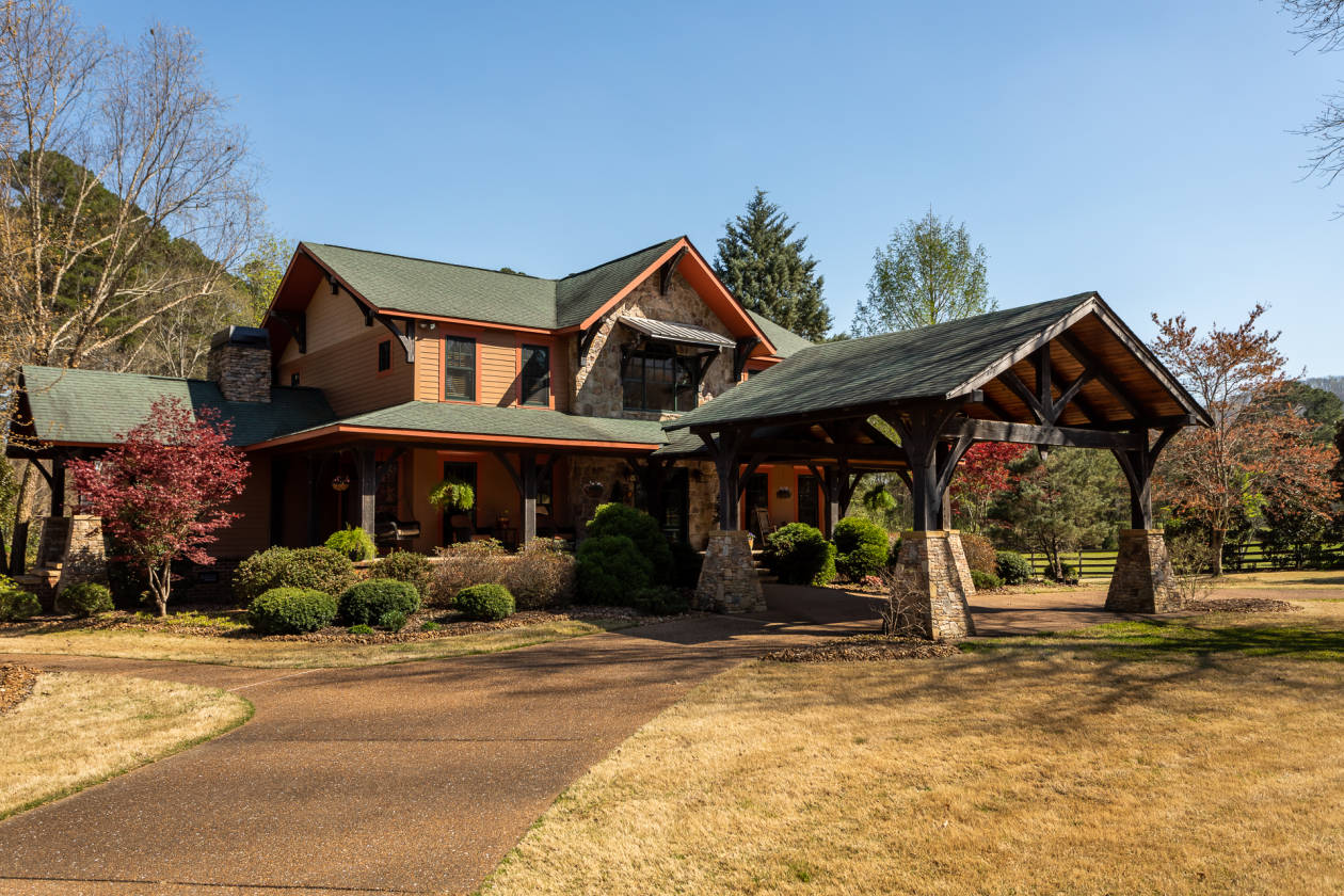 Elkhorn Rancha Western Luxury Lodge Estate Owens Cross Roads, Madison County, Alabama