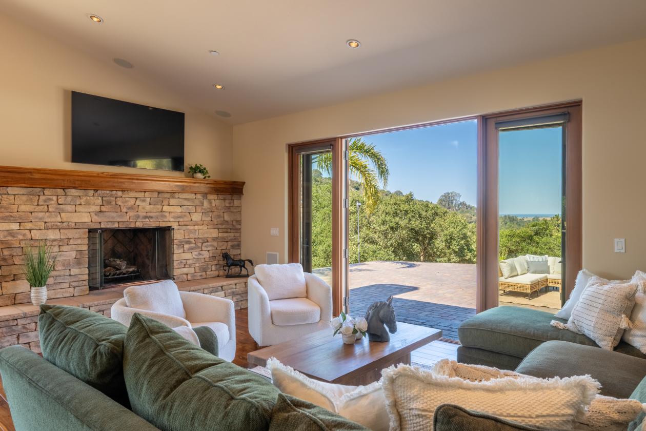 5 Acre Horse Property & Ocean Views - photo 4