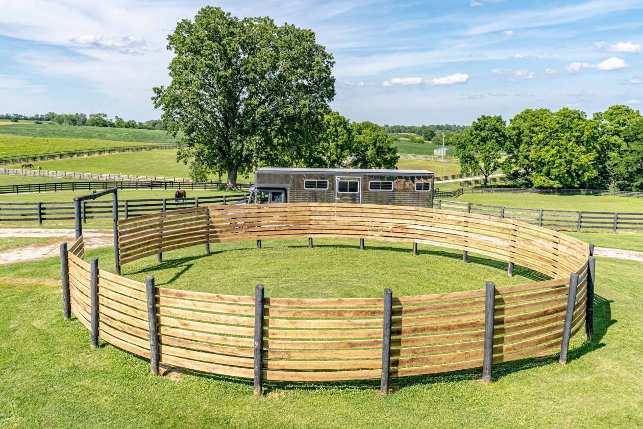 Equestrian Estate in Shelby County, Kentucky Shelbyville, Shelby