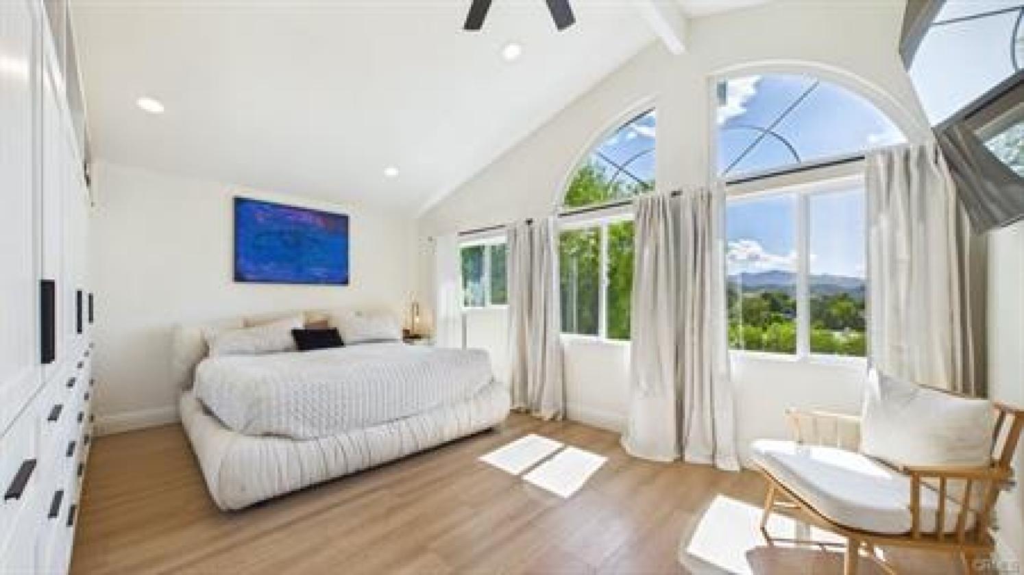 Exceptional Equestrian Estate! - photo 18
