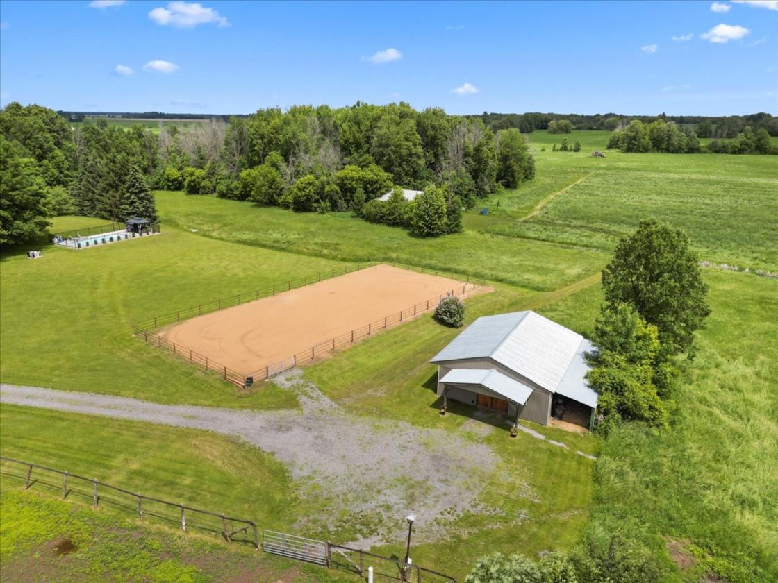 Turn Key 25.99 Acre Equestrian Property! - photo 28