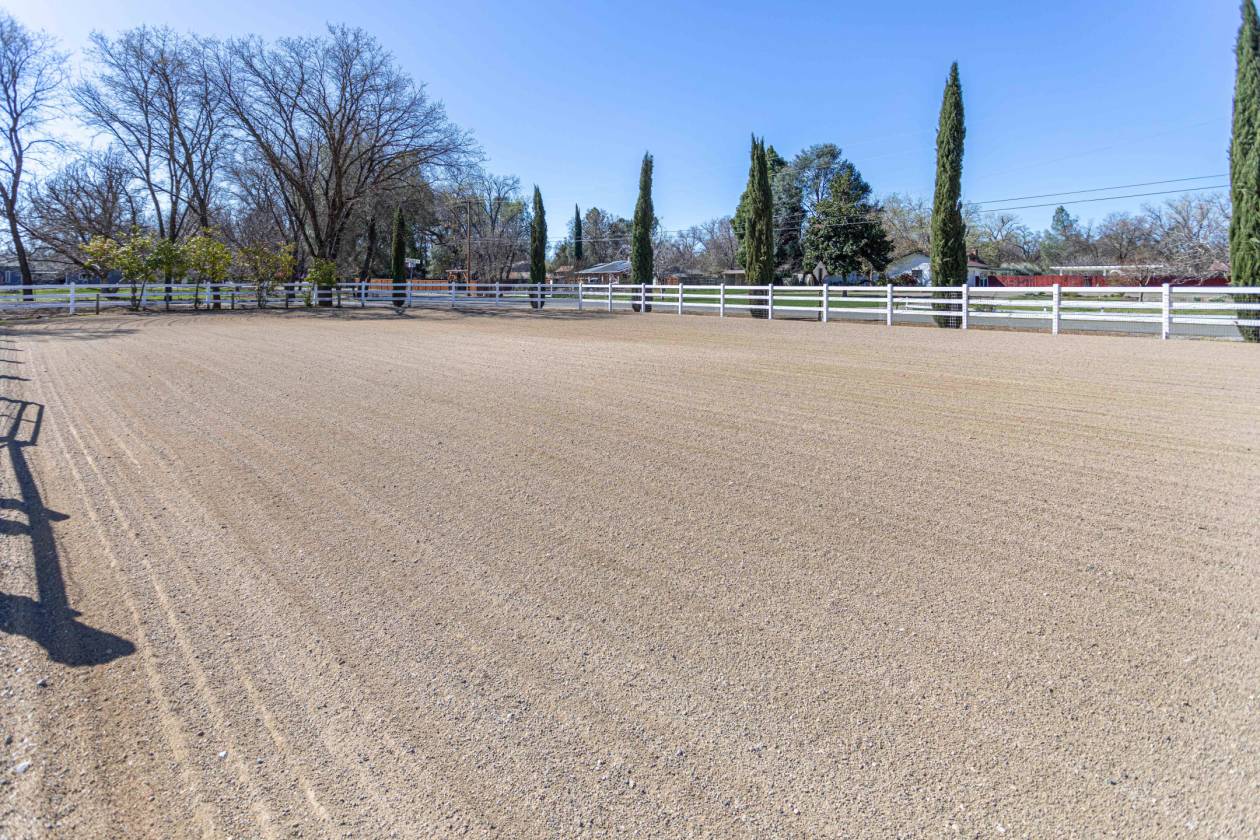 Manageable property that defines Palo Cedro living Palo Cedro, Shasta