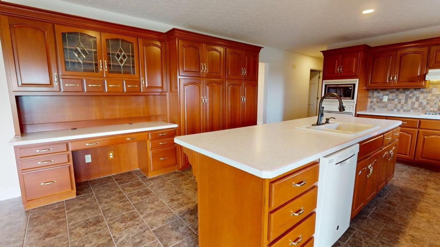 Spacious Home with new Horse Barn - photo 21