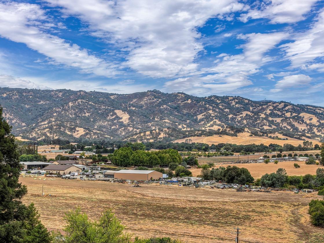 5-Acre Hobby Farm/Ranch - Horse-Ready! - photo 4