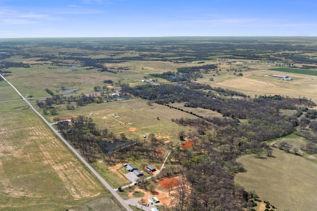 Home, Shop, Horse Barn on 25 acres - photo 11