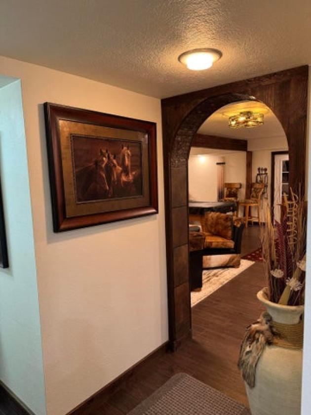 Luxury Equestrian Estate - photo 19