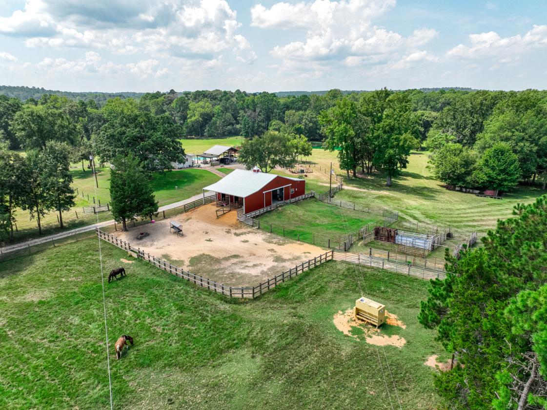 Exceptional 52-Acre Working Cattle Ranch - photo 18