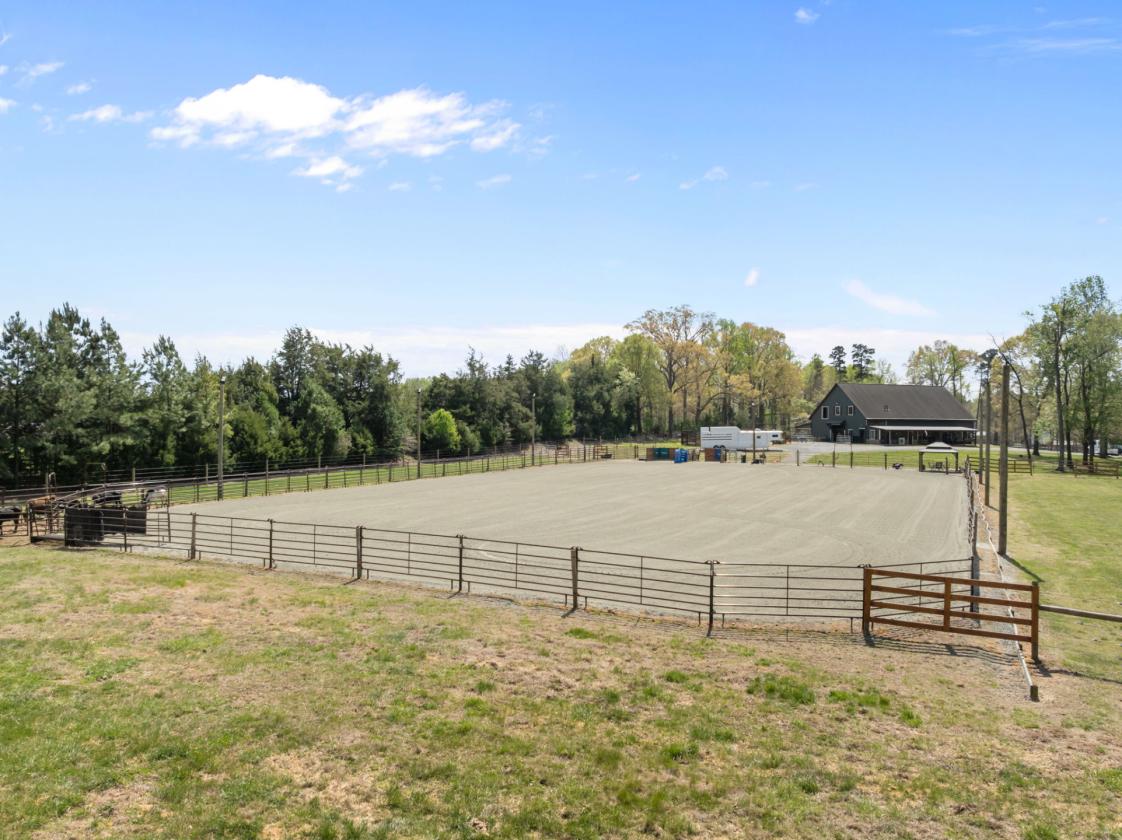 OPEN HOUSE Sat 08/01 from 11 to 4 Equestrian Ctr - photo 23