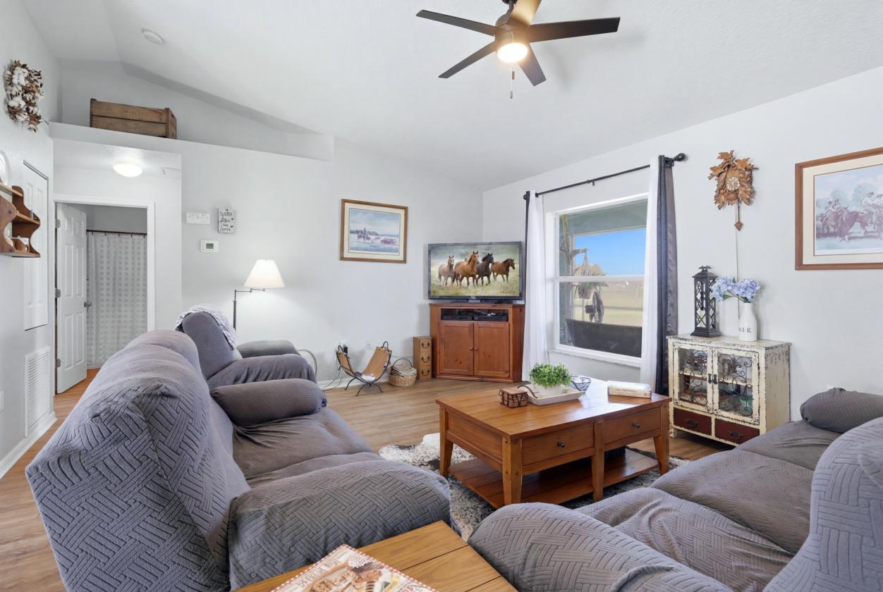 Horse Property with charm - photo 9