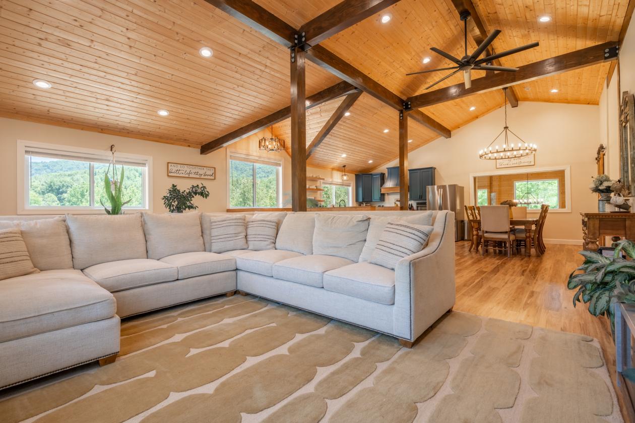 Timber-Frame Estate With Mountain Views - photo 24
