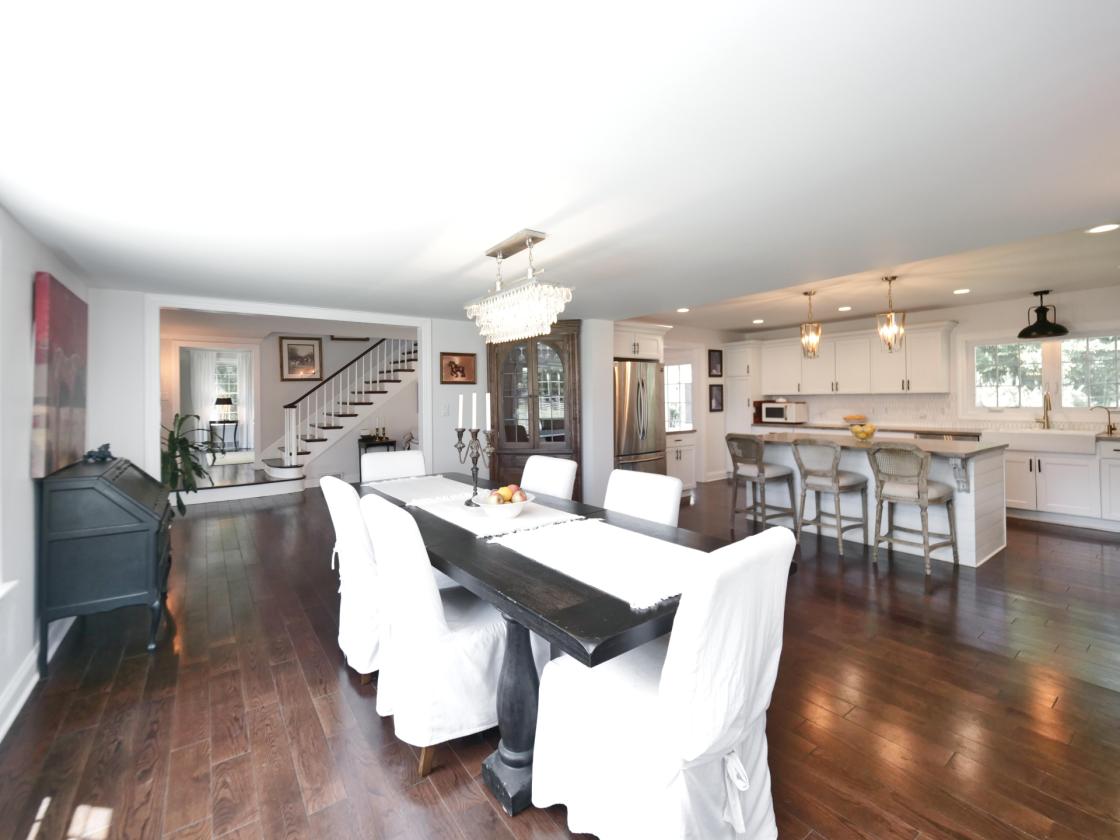 EQUESTRIAN ESTATE/HISTORIC HOME/OWNER FINANCING - photo 9