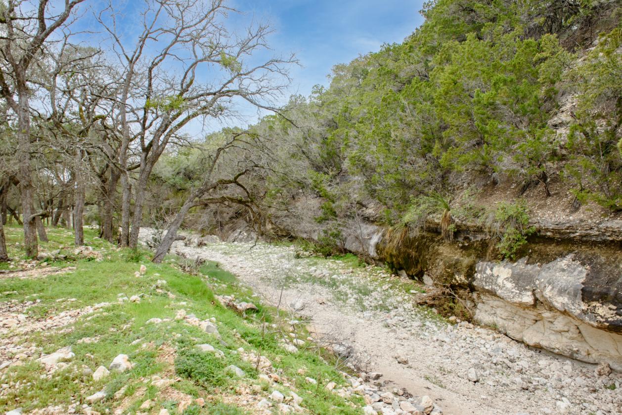 Canyon Lake Acreage — Live Where Others Vacation - photo 8