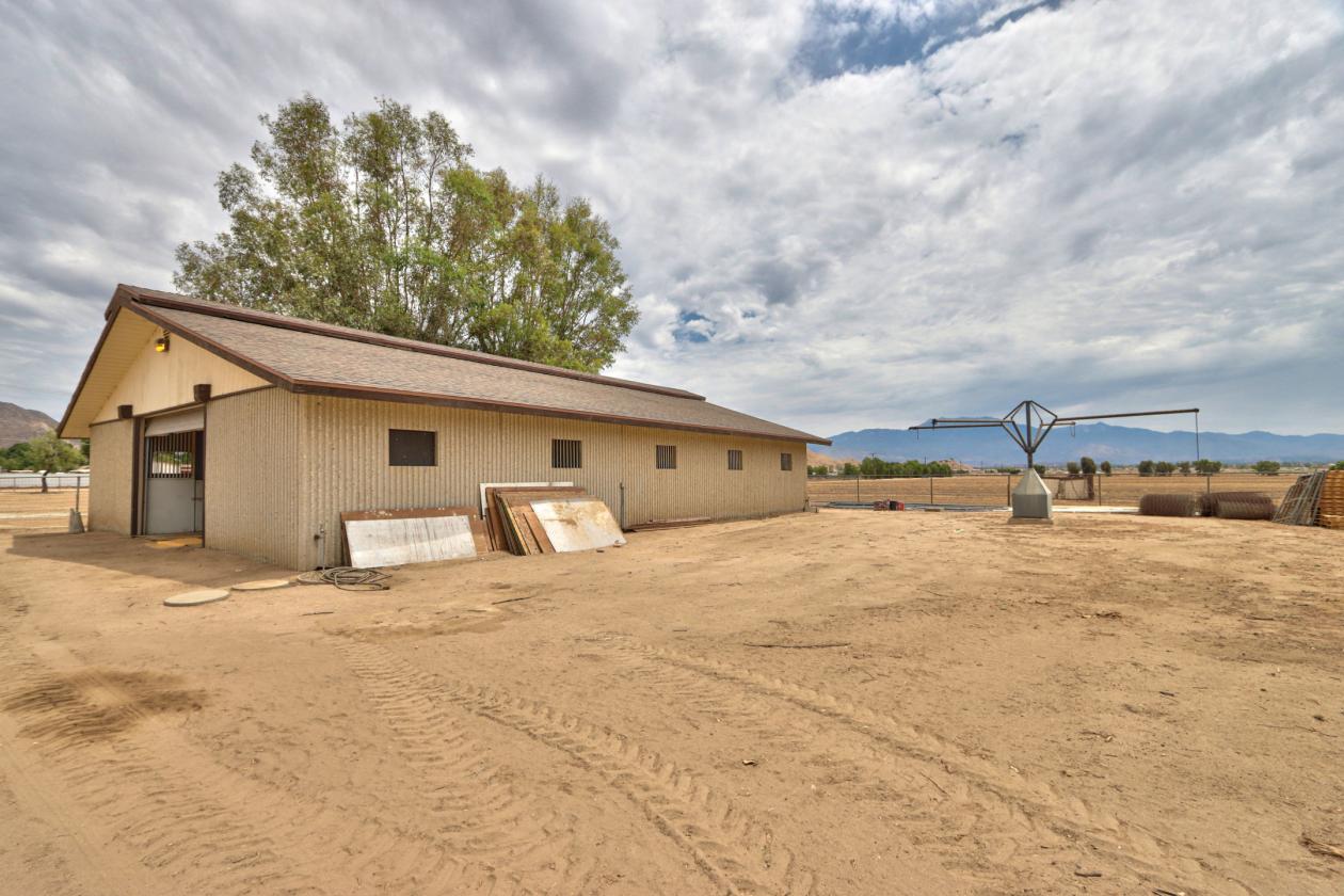 Updated Equestrian Estate with Covered Arena - photo 21