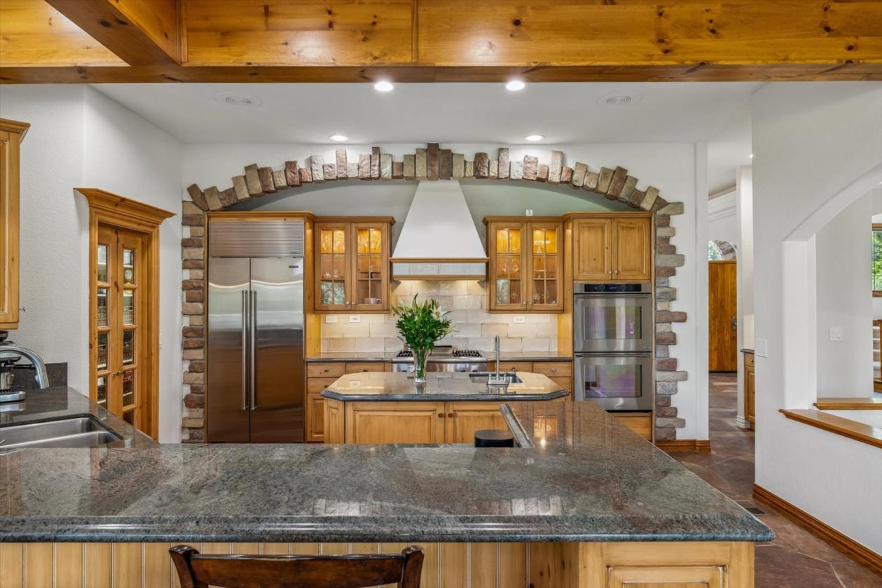 Zoned for horses on 5.13 Acres - photo 8
