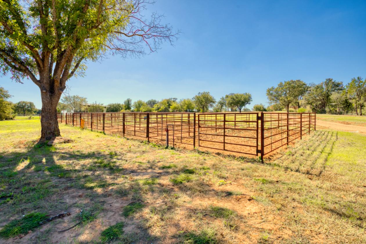 RV Park and Horse Boarding - photo 21
