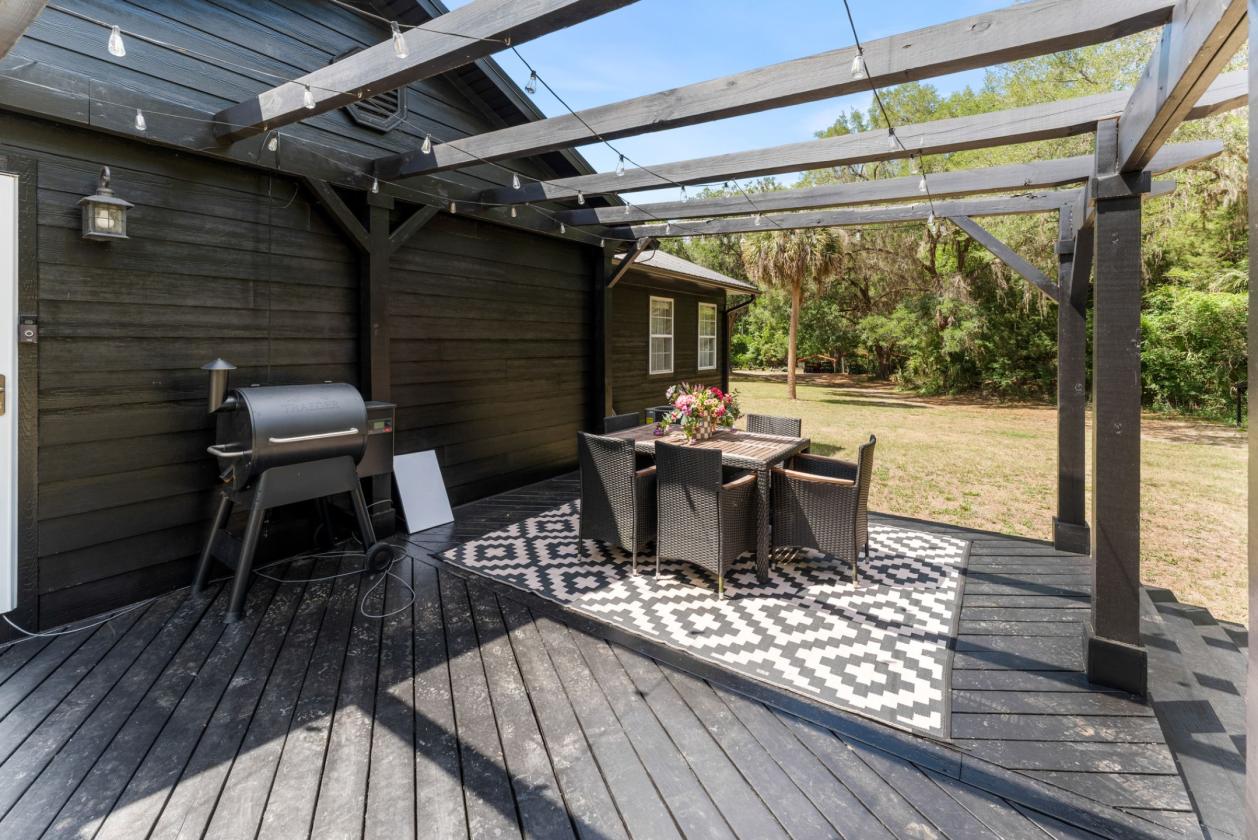 The Quarry Estate-Waterfront Equestrian Retreat - photo 7