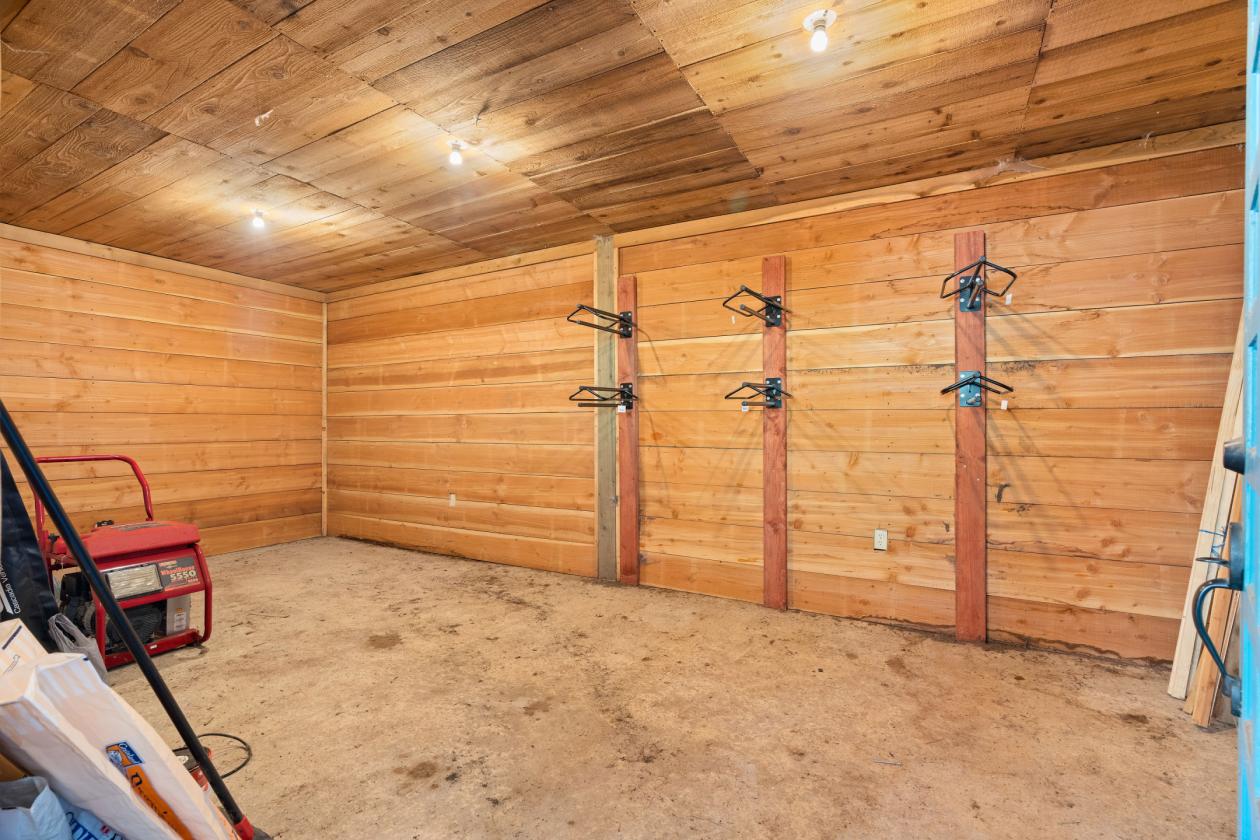 11.62-Acre Mt. Hood Equestrian Retreat - photo 20