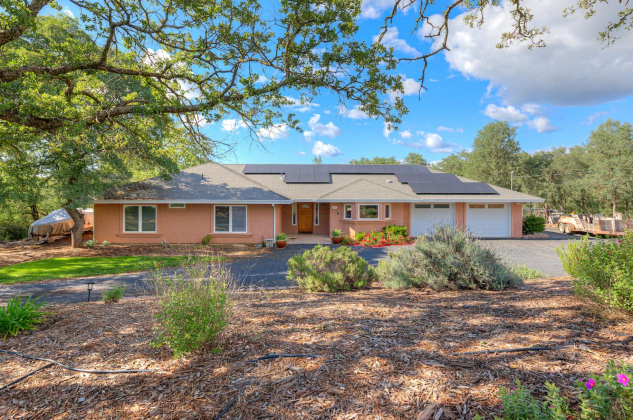 Oh, the POSSIBILITIES!! 5.31 Acres! - photo 1
