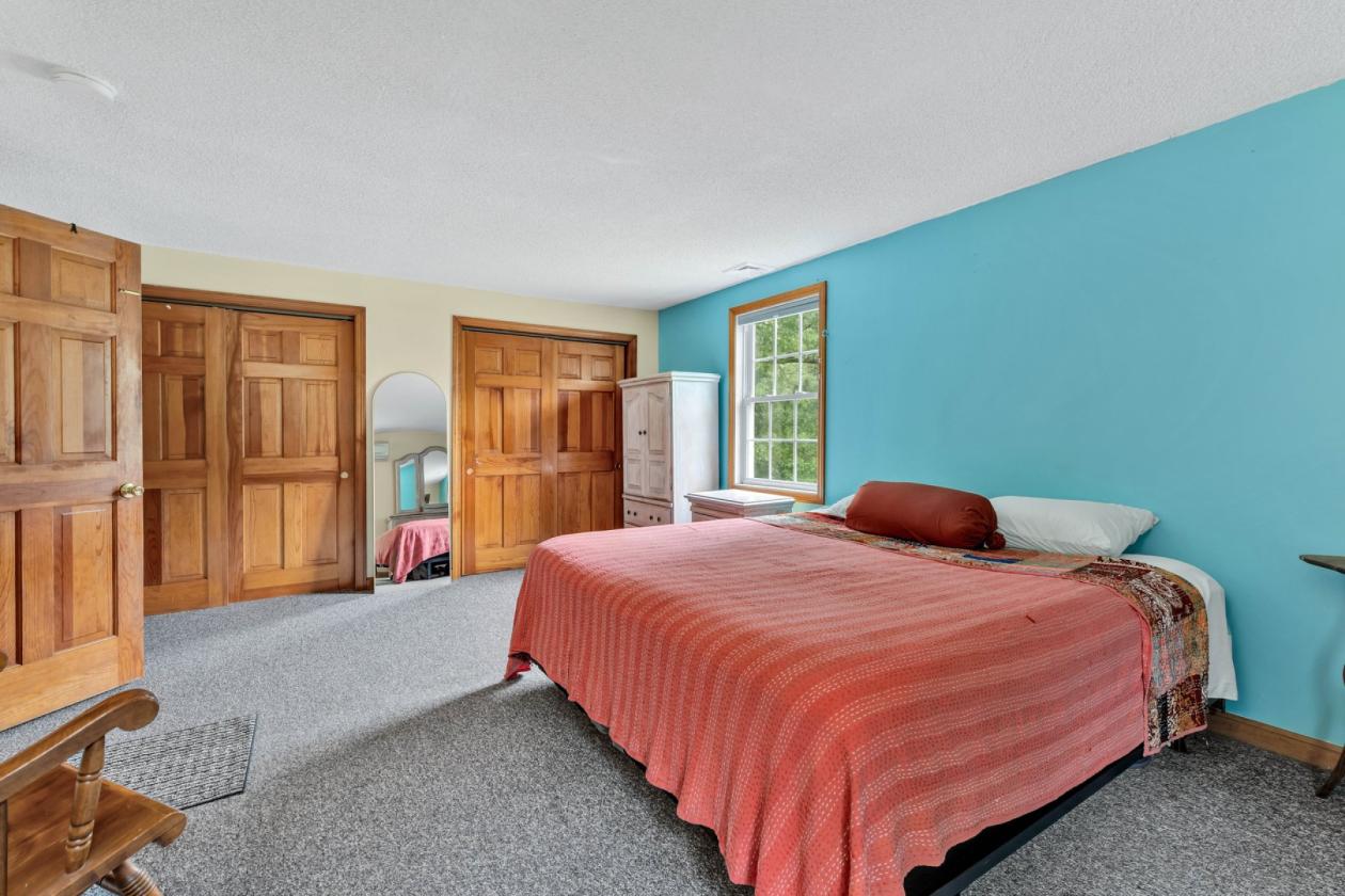 Serene 7.74 Acre Equestrian/Hobby Farm! - photo 18