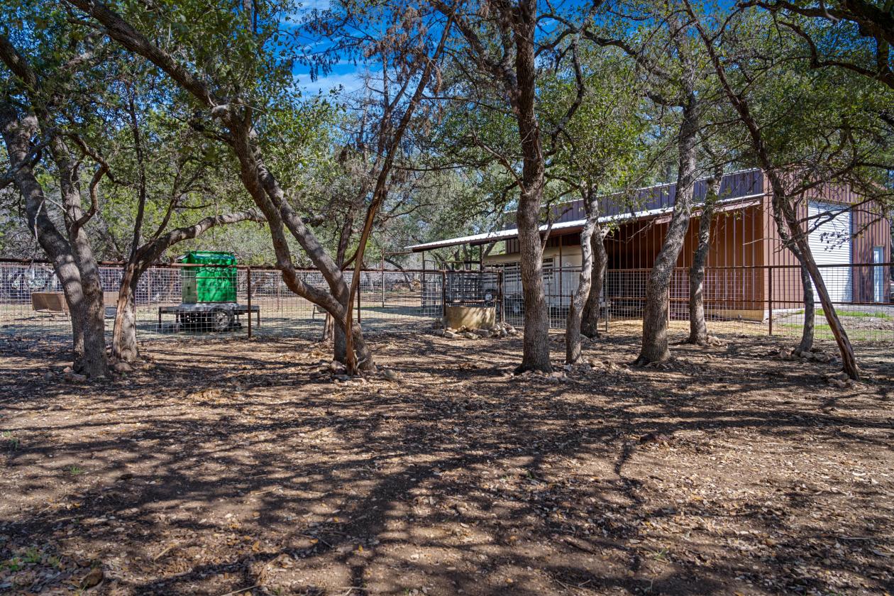 19.99 Acres With 2 Homes, Ideally Fenced - photo 6
