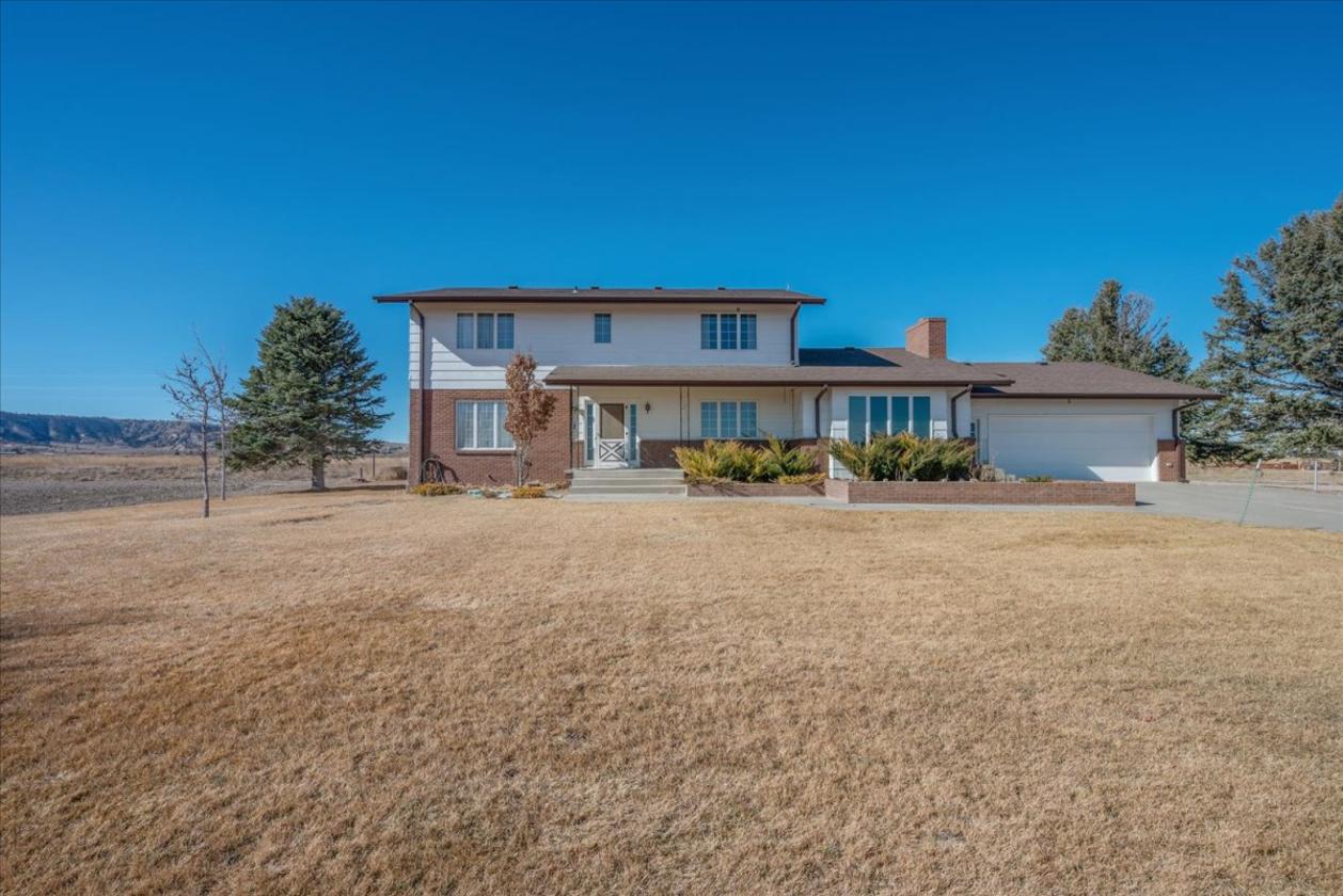 Gorgeous Views in Every Direction-106 Acres - photo 2