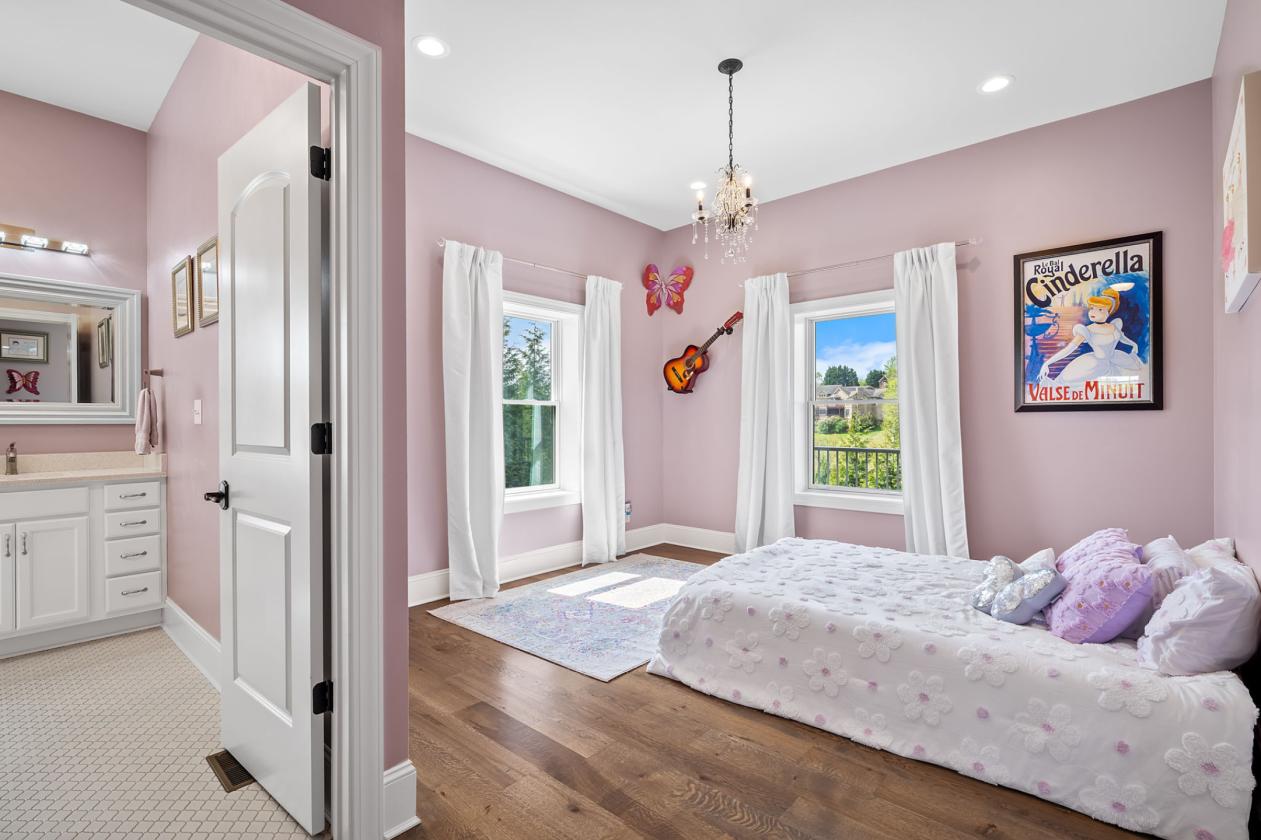 Luxury Home with Equestrian Lifestyle Access - photo 21