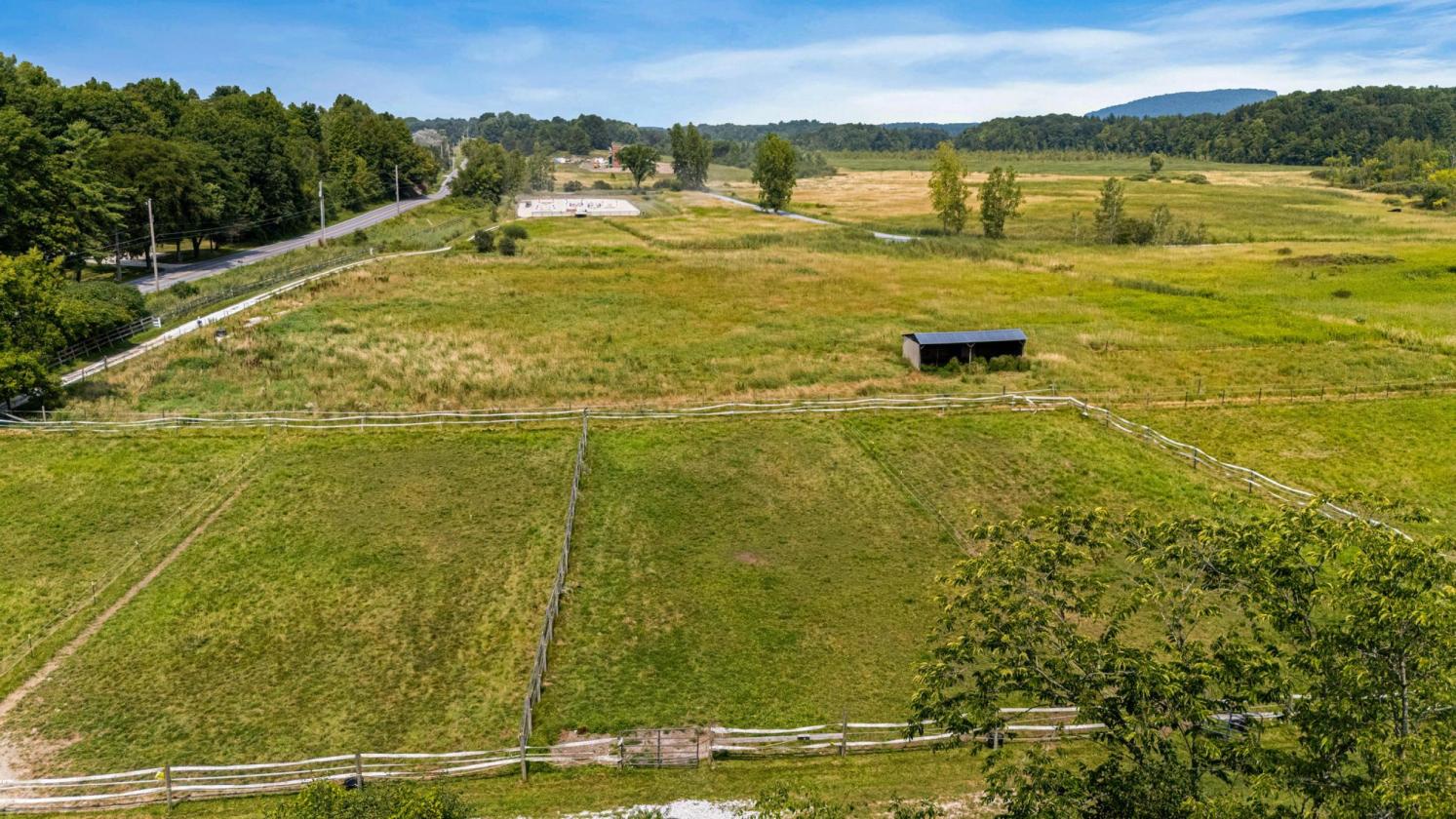Established Equestrian Facility on 17 Acres - photo 19
