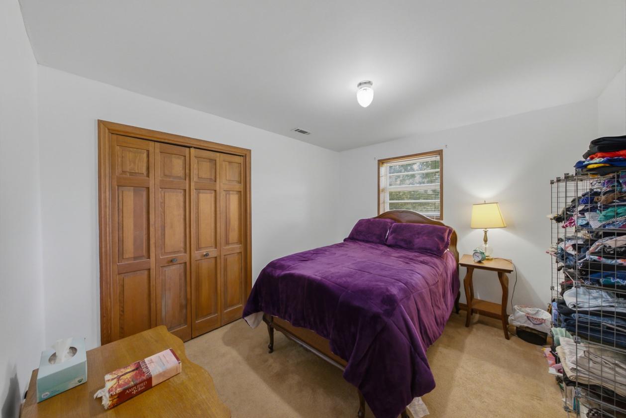 Horse property with mountain views! - photo 12