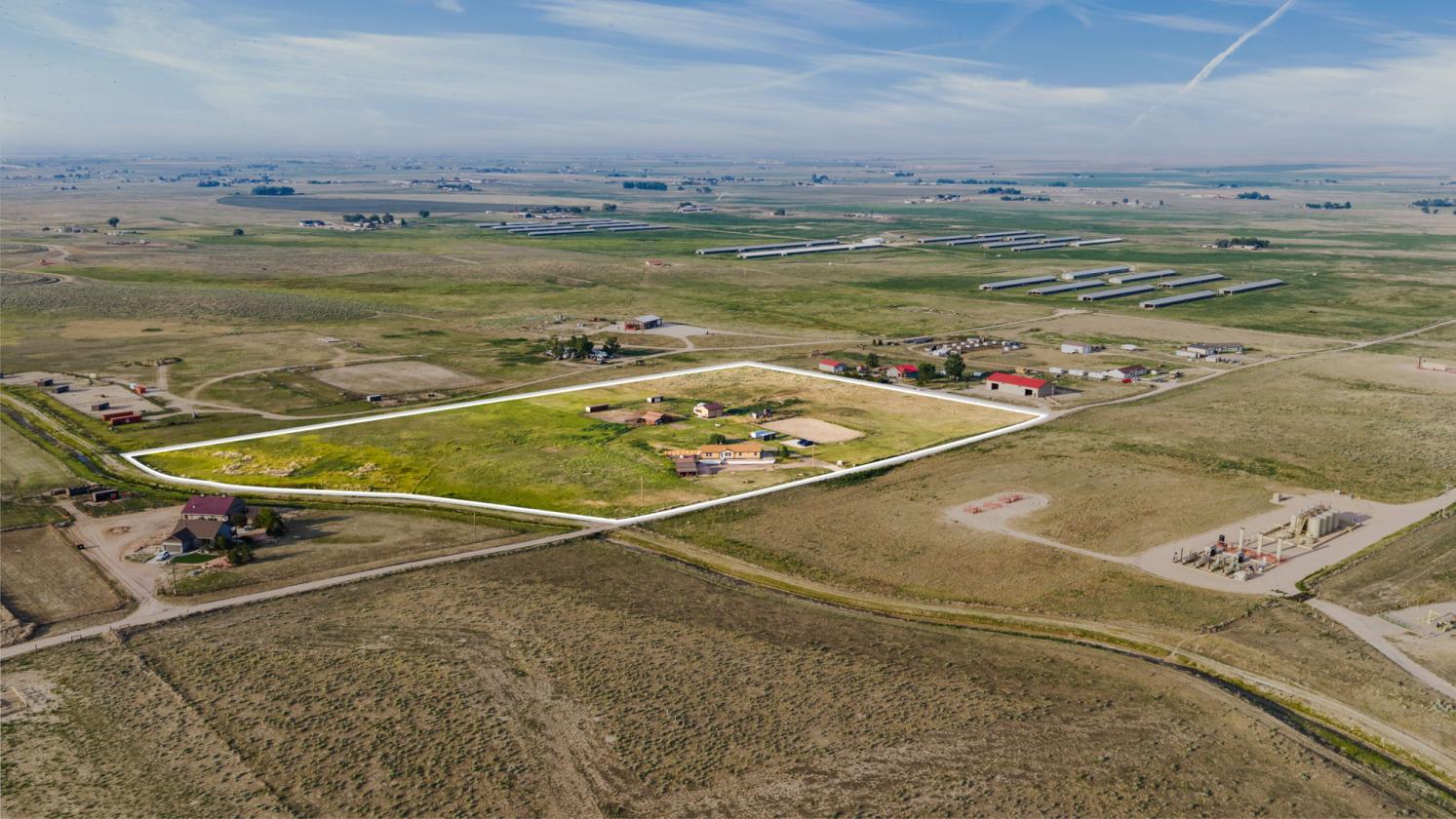 On 15 acres, a beautiful country life awaits - photo 2