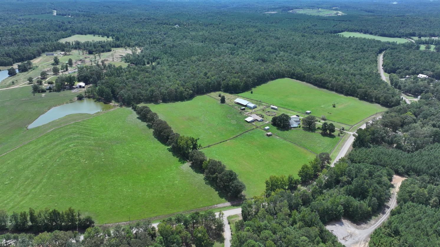 Beautiful Equestrian or Investment Farm 52 acres - photo 4