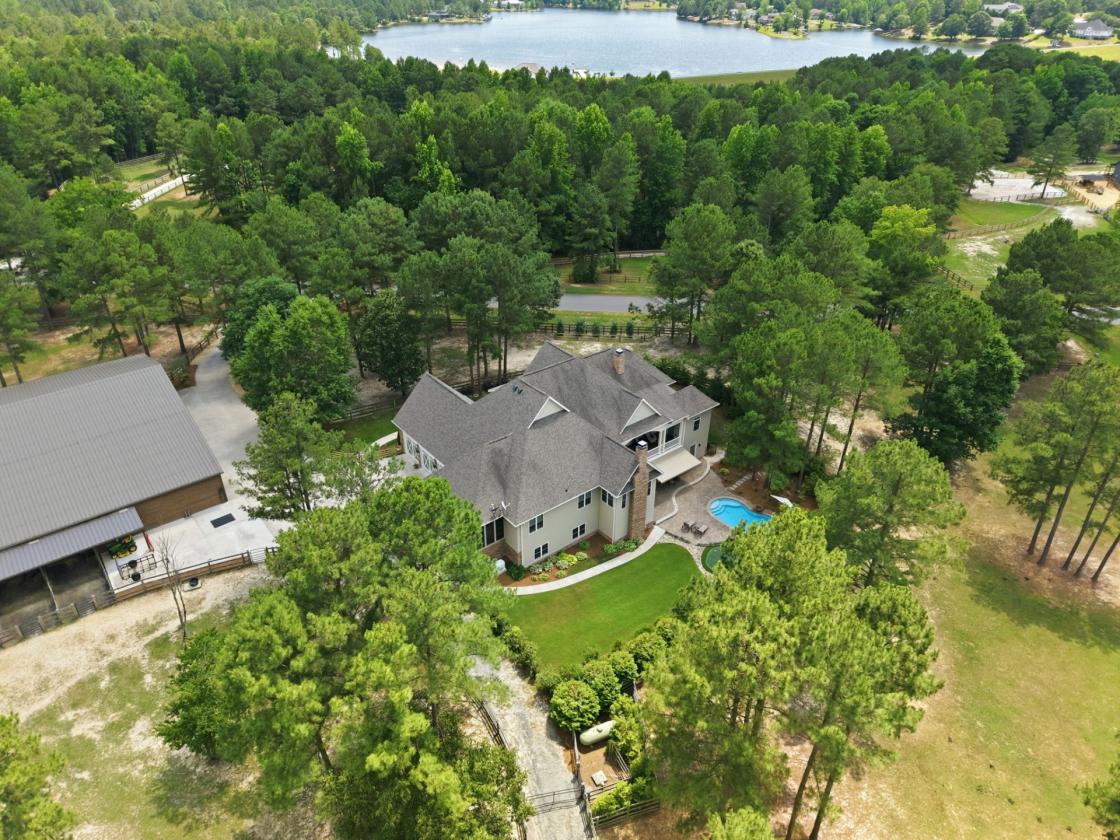 Luxury Equestrian Estate with Covered Arena - photo 8