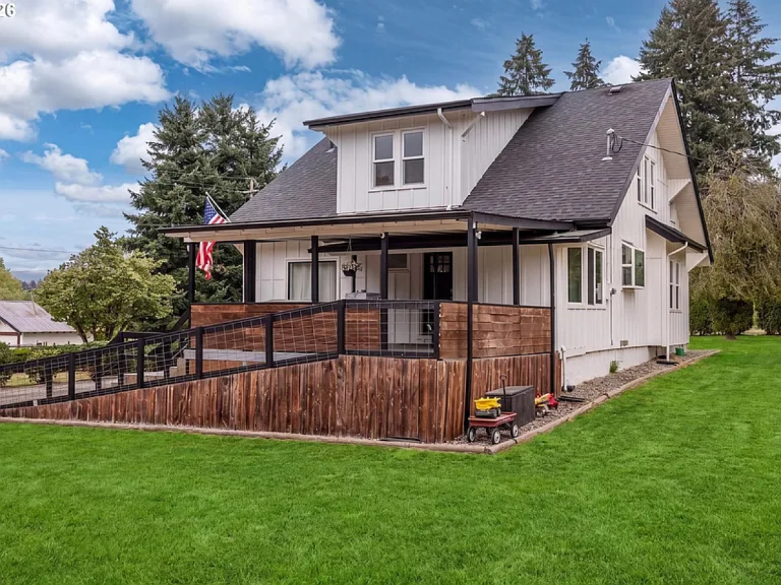 Luxury Equestrian Estate with 35 Stalls! - photo 28