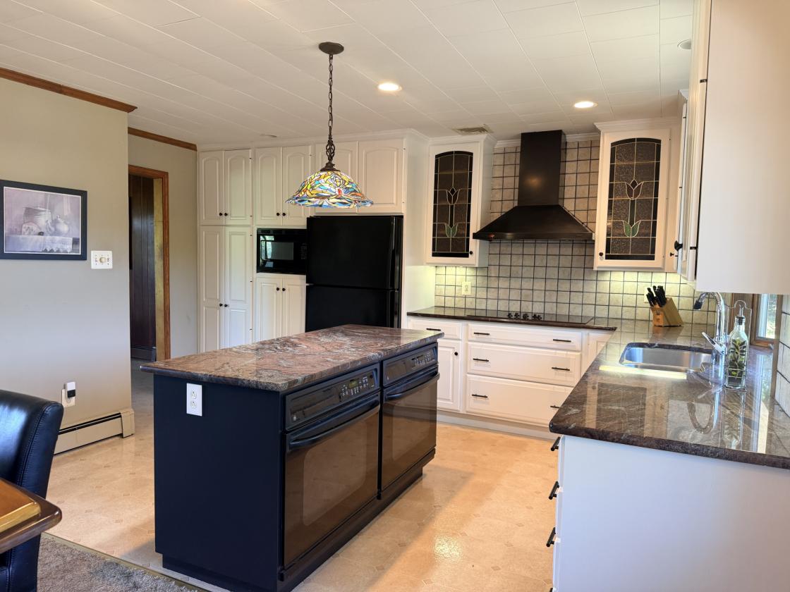 17+ PICTURESQUE ACRES WITH 2 BARNS & HOUSE - photo 25