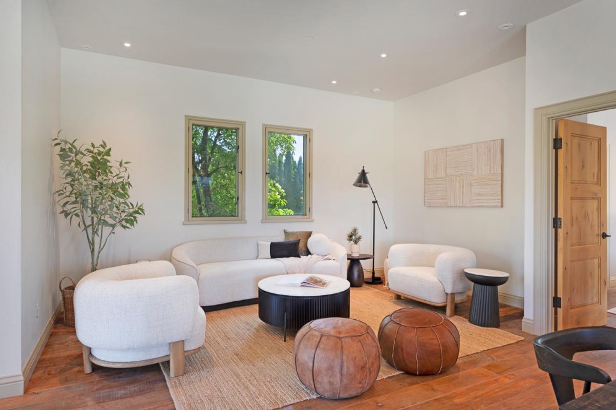 Equestrian potential estate - photo 23