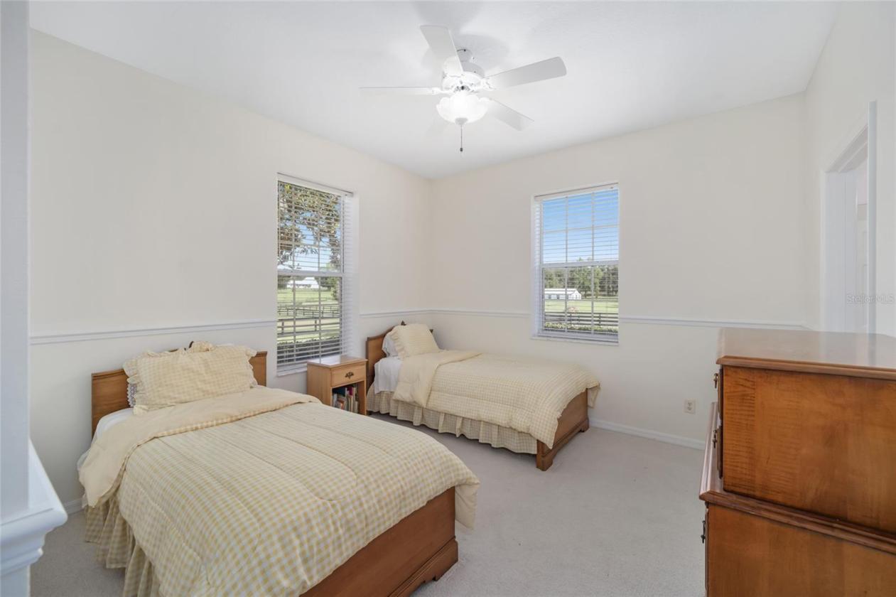 Dual-Residence Estate on 8+ Acres - photo 19
