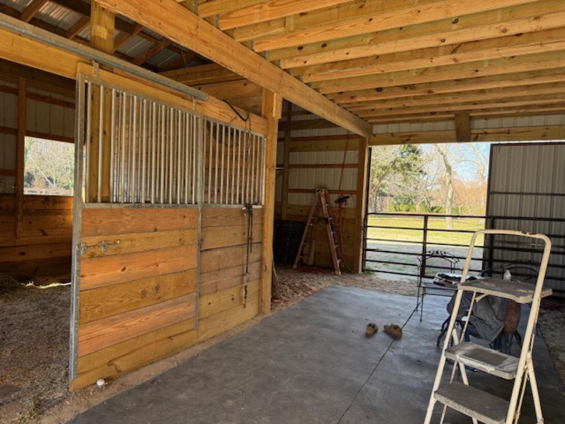1845 Farmhouse & Exceptional Equestrian Amenities - photo 14