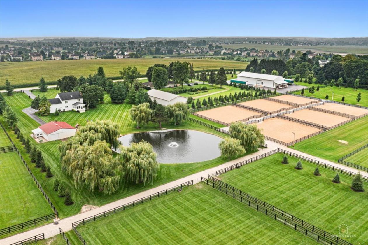 Truly exceptional world-class equestrian facility - photo 14