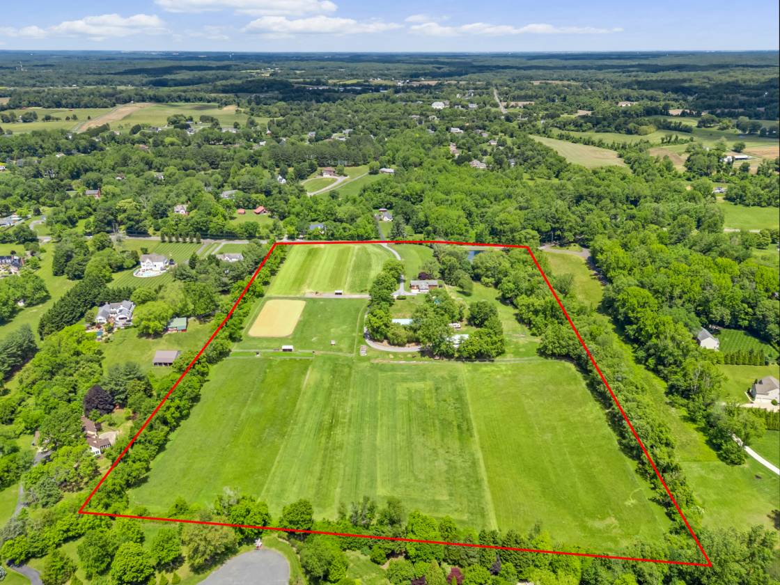 Horse Property for sale.