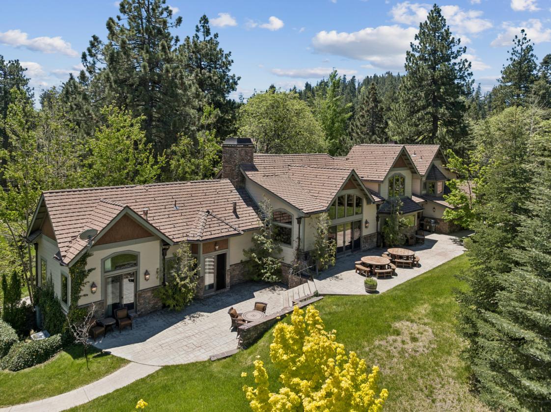 Luxury Equestrian Estate in the Mountains - photo 20