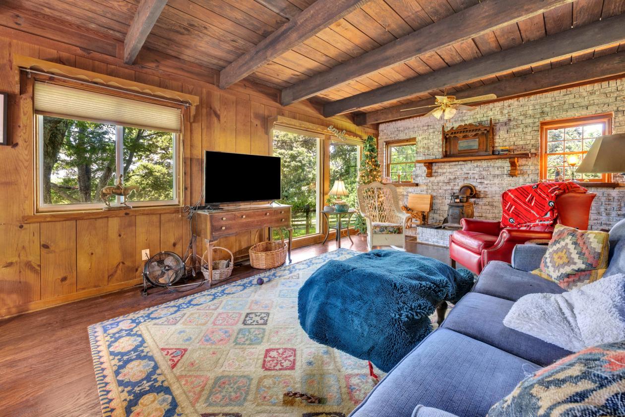 Exceptional 2.98 acre horse property with home - photo 12