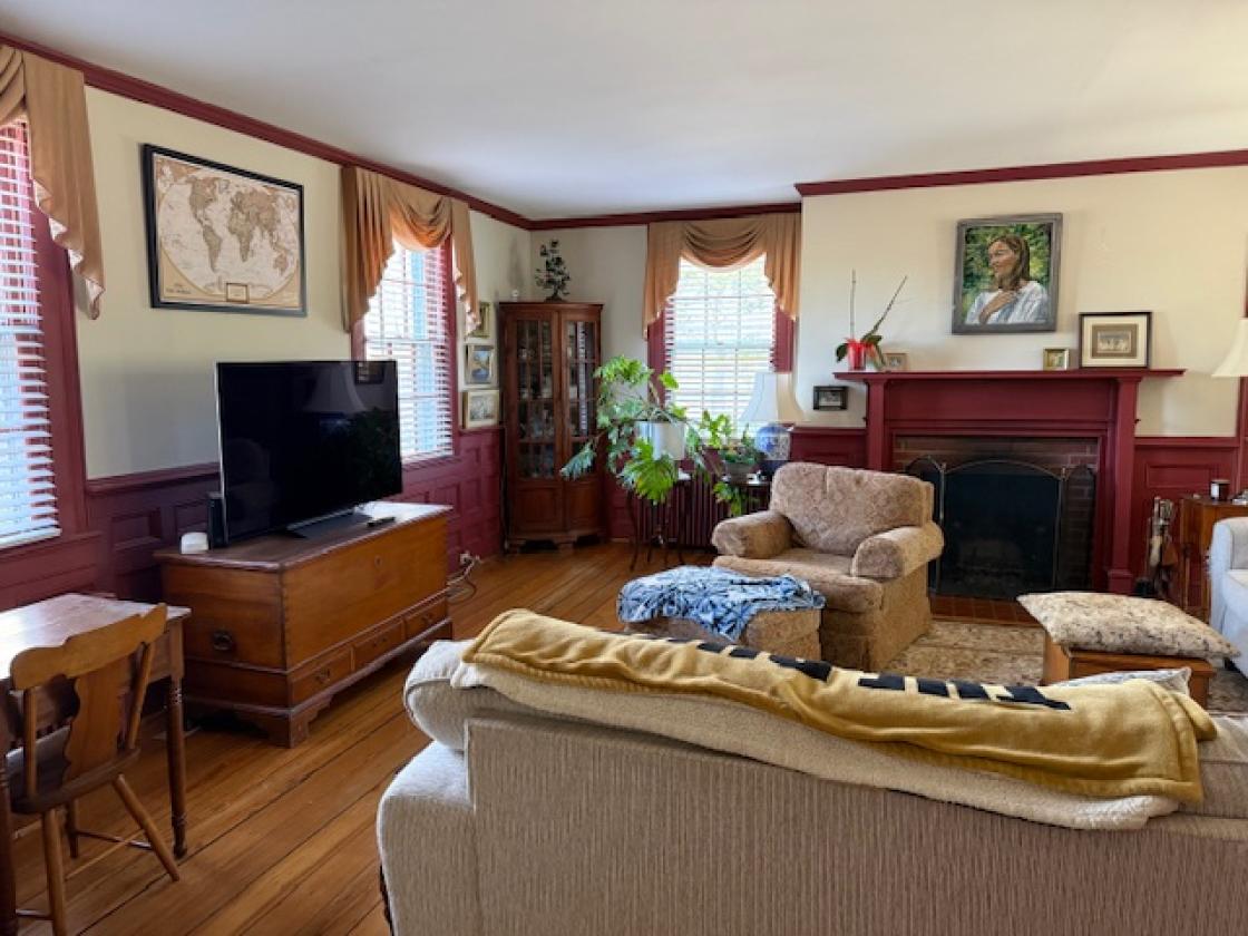 1845 Farmhouse & Exceptional Equestrian Amenities - photo 19