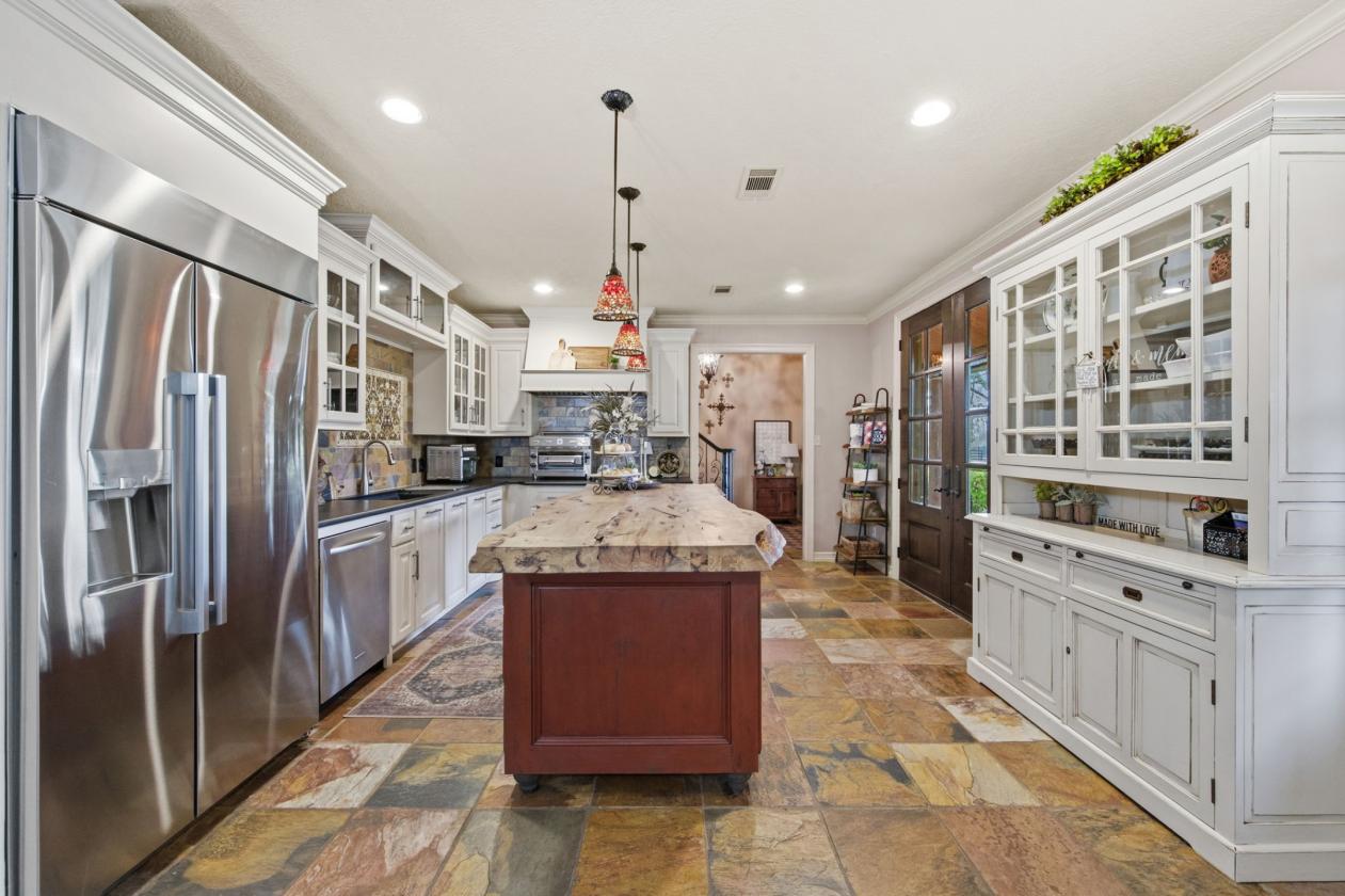 Extraordinary Luxury Equestrian Retreat on 7.1 AC - photo 5