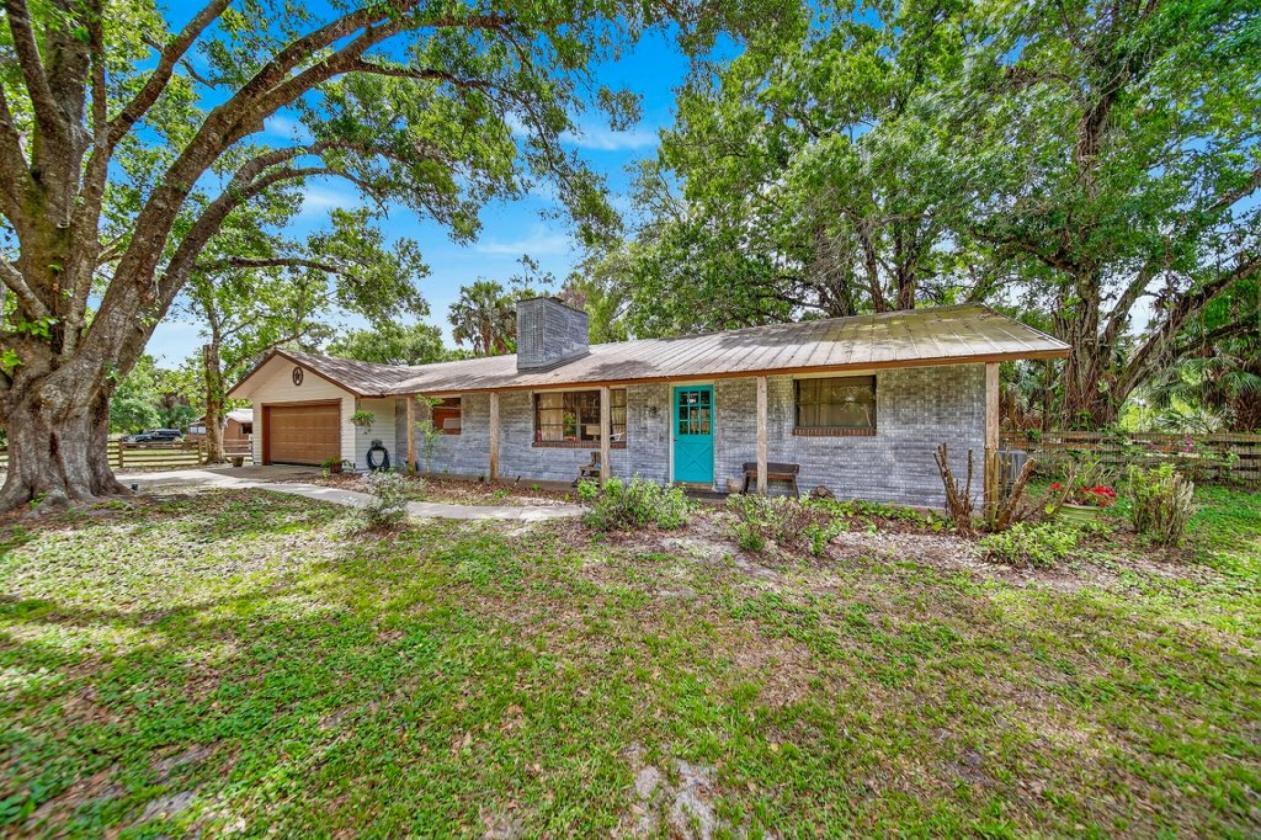 Palm City Farms: 5 Acres Near Scenic Riding Trails - photo 4