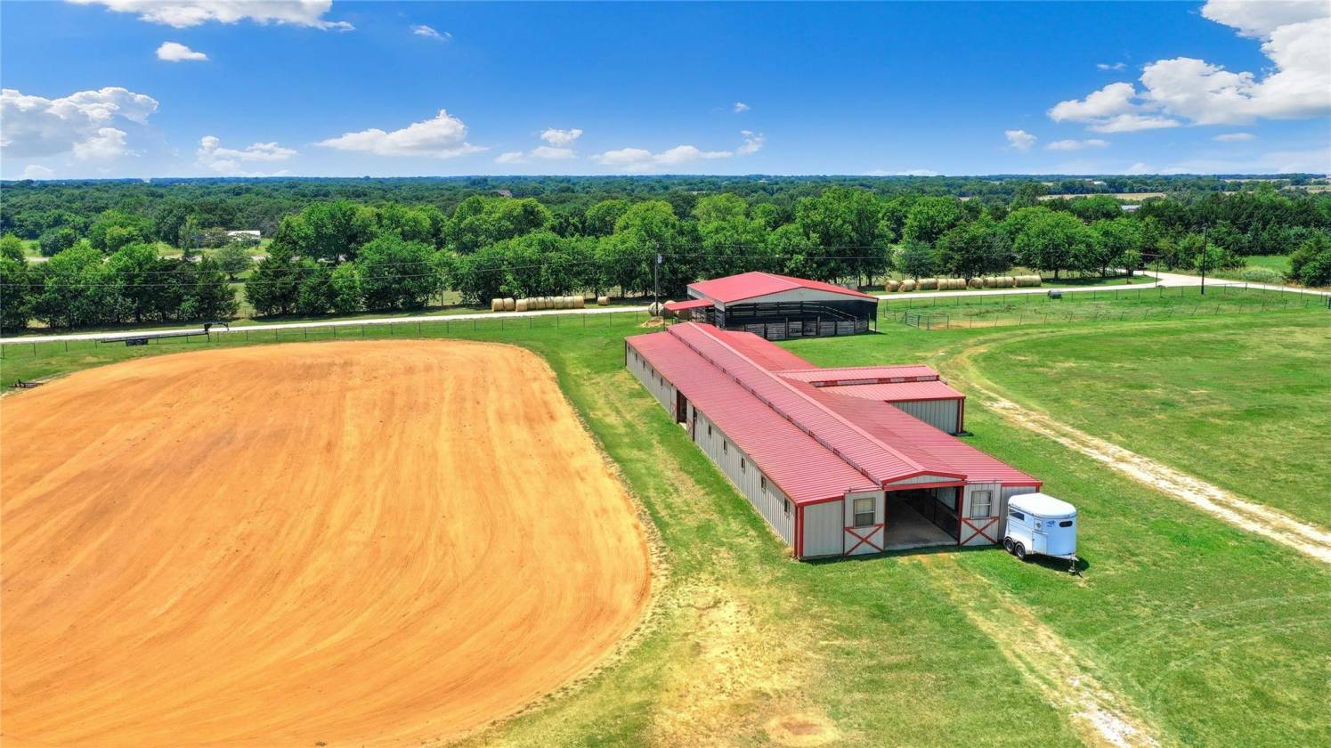 Horse Property for sale.